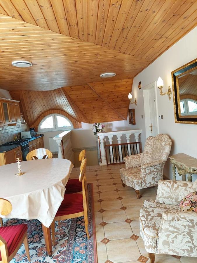 Gombos Apartman Apartment Hajdúszoboszló Екстериор снимка