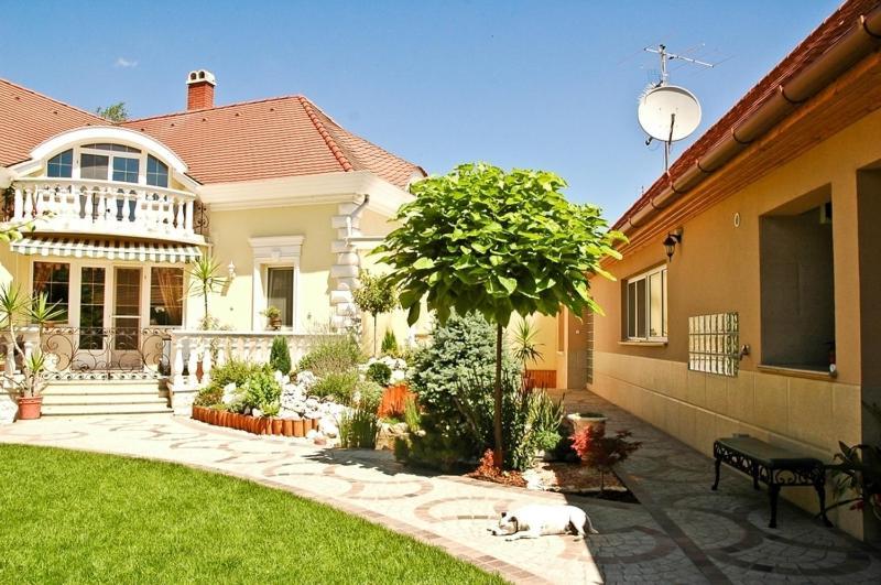 Gombos Apartman Apartment Hajdúszoboszló Екстериор снимка