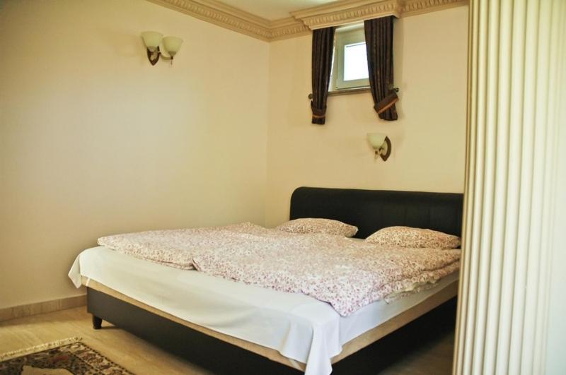 Gombos Apartman Apartment Hajdúszoboszló Стая снимка